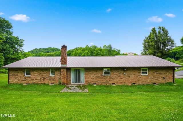 5461 Thackers Branch Road, Norton, VA 24273