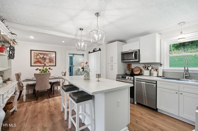 5461 Thackers Branch Road, Norton, VA 24273