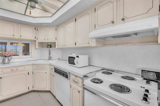 1100 SW 12th Street 309, Fort Lauderdale, FL 33315