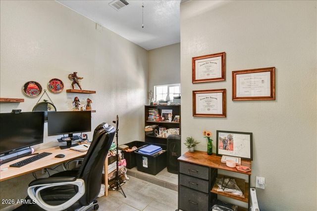 1418 E MALAPAI Drive, Phoenix, AZ 85020