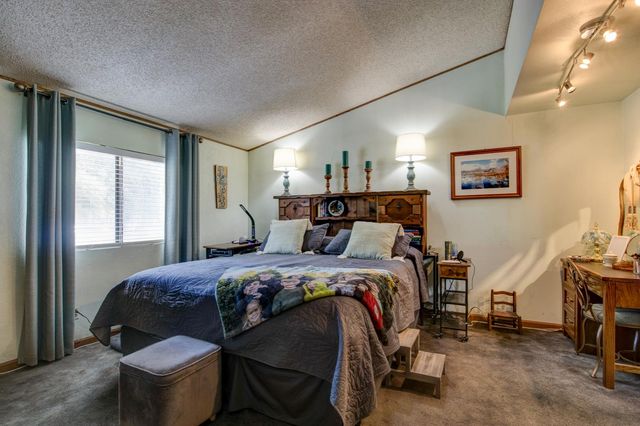 415 Carriage Lantern Ct, Somerset, CA 95684