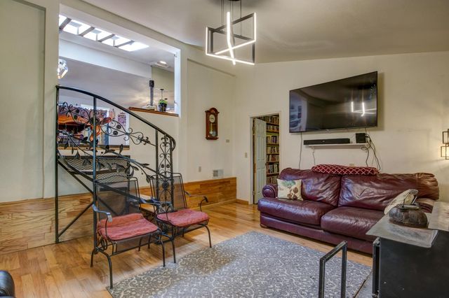 415 Carriage Lantern Ct, Somerset, CA 95684