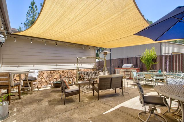 415 Carriage Lantern Ct, Somerset, CA 95684