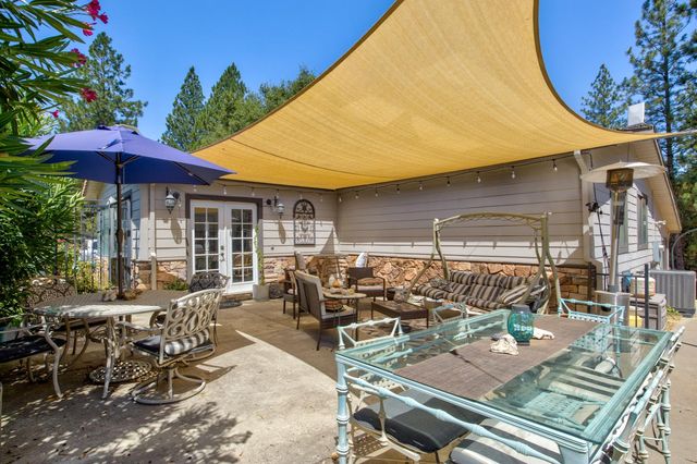 415 Carriage Lantern Ct, Somerset, CA 95684