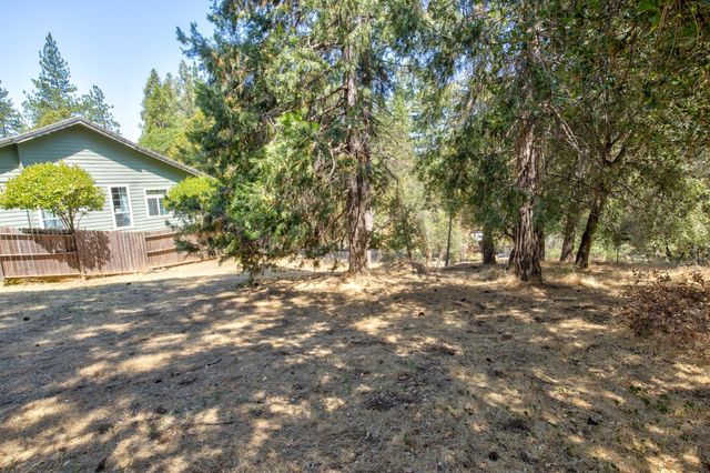 415 Carriage Lantern Ct, Somerset, CA 95684
