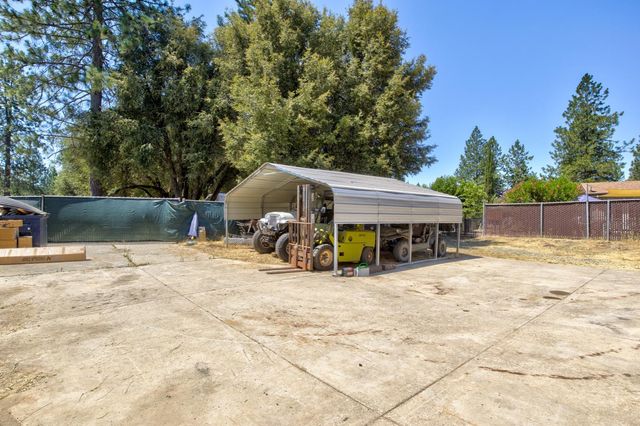 415 Carriage Lantern Ct, Somerset, CA 95684