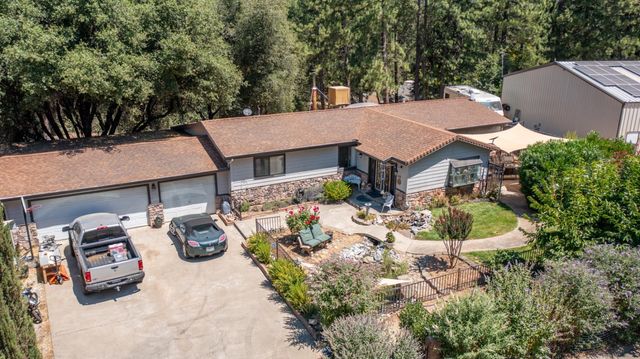 415 Carriage Lantern Ct, Somerset, CA 95684
