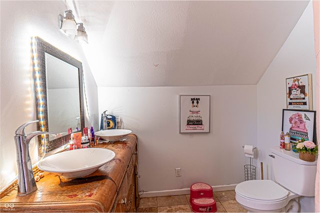 198 W King Street, Franklin, IN 46131