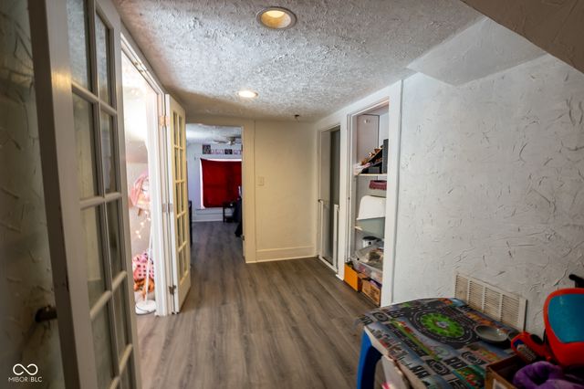 198 W King Street, Franklin, IN 46131