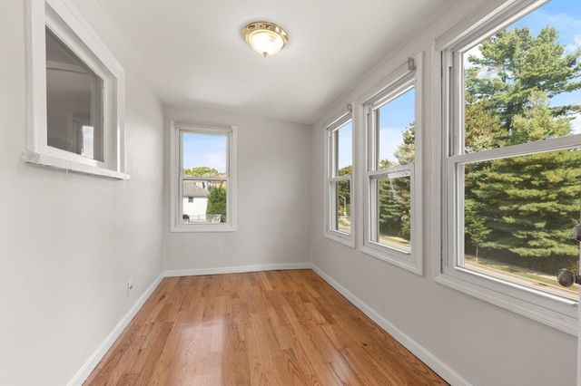 701 Hammond St 2, Brookline, MA 02467