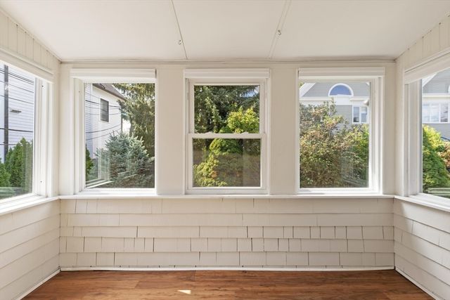 701 Hammond St 2, Brookline, MA 02467