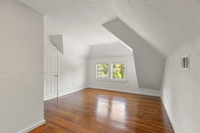 701 Hammond St 2, Brookline, MA 02467