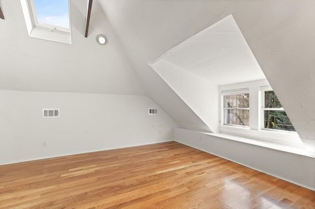 701 Hammond St 2, Brookline, MA 02467