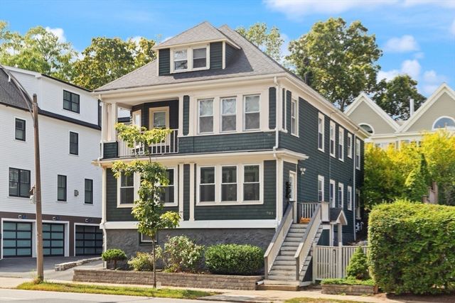 701 Hammond St 2, Brookline, MA 02467