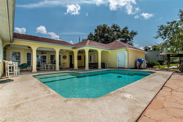 4006 Berlet Lane, Corpus Christi, TX 78418