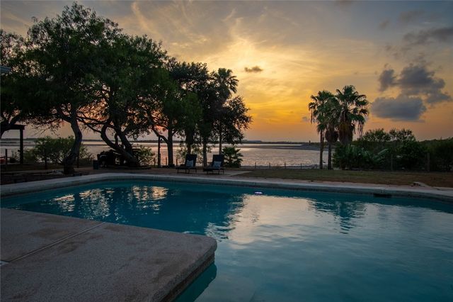 4006 Berlet Lane, Corpus Christi, TX 78418