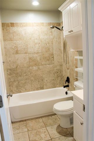 820 Glenwood Drive, Moore, OK 73160