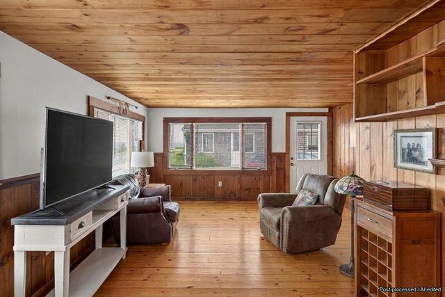 426 Grand Avenue, Falmouth, MA 02540