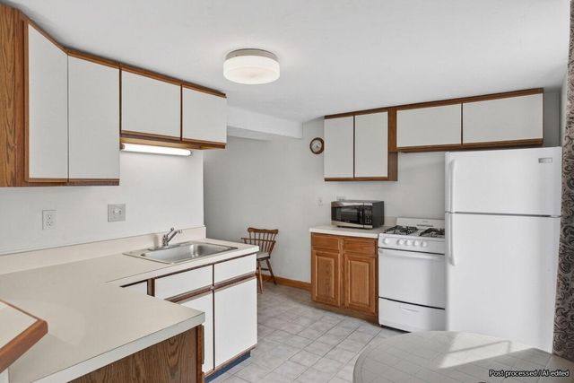 426 Grand Avenue, Falmouth, MA 02540
