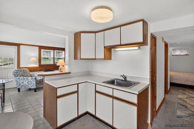 426 Grand Avenue, Falmouth, MA 02540