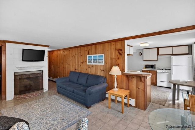 426 Grand Avenue, Falmouth, MA 02540