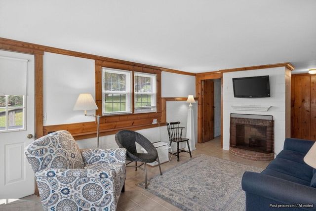 426 Grand Avenue, Falmouth, MA 02540