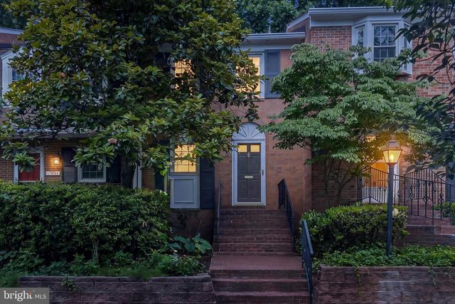 7611 TIVERTON DR, Springfield, VA 22152