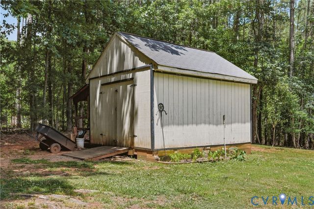 1411 Avatar Dr, Powhatan, VA 23139