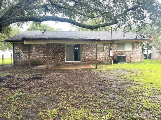 1722 Briar Lane, Wharton, TX 77488