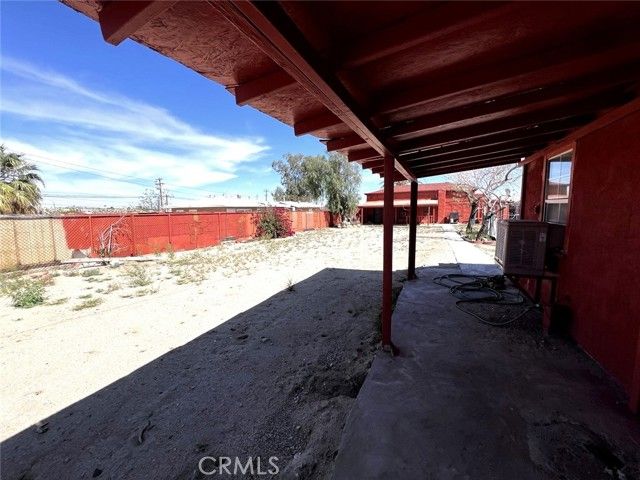 6582 Manzanita Ave, Twentynine Palms, CA 92277