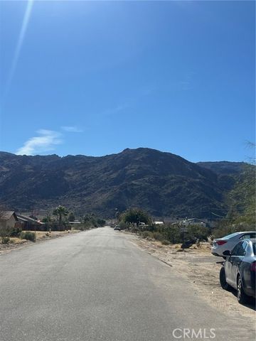 6582 Manzanita Ave, Twentynine Palms, CA 92277