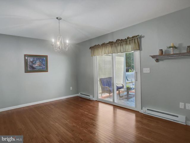 415 GLENN AVENUE, Boiling Springs, PA 17007