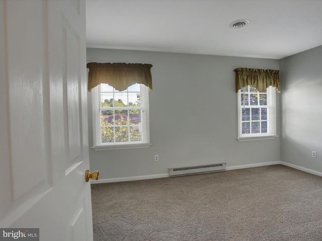 415 GLENN AVENUE, Boiling Springs, PA 17007