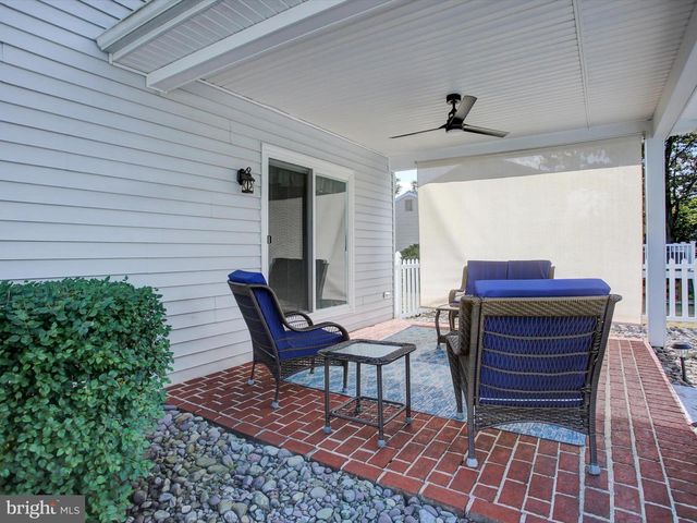 415 GLENN AVENUE, Boiling Springs, PA 17007