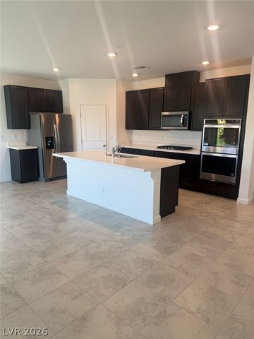 4146 Royal Melody Court, Las Vegas, NV 89135