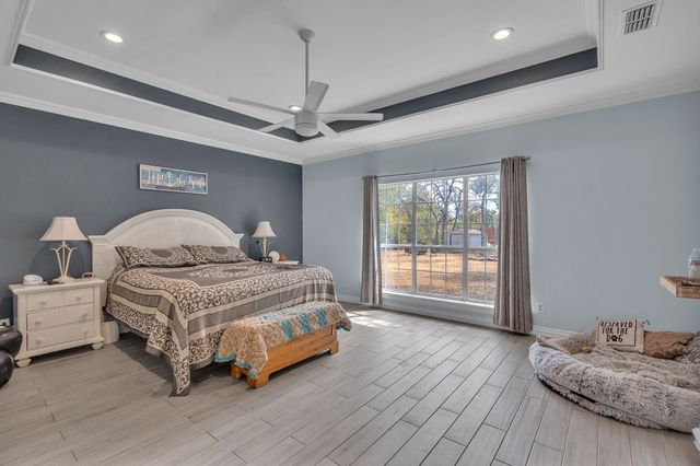 128 Lakeside Oaks Circle, Lakeside, TX 76135