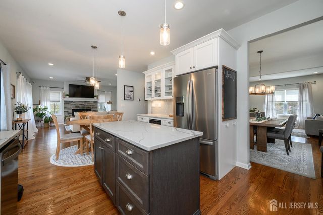 45 Lakeside Avenue, Butler, NJ 07405