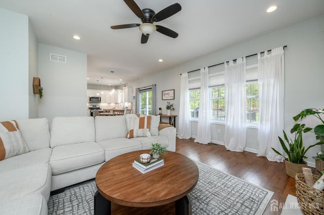 45 Lakeside Avenue, Butler, NJ 07405