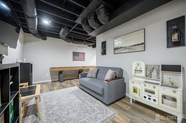 45 Lakeside Avenue, Butler, NJ 07405