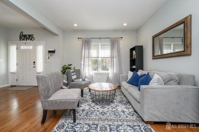 45 Lakeside Avenue, Butler, NJ 07405