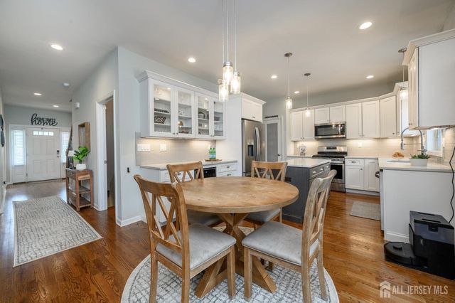 45 Lakeside Avenue, Butler, NJ 07405