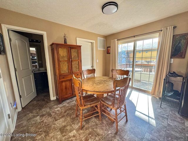 488 Reserves Blvd, Shepherdsville, KY 40165