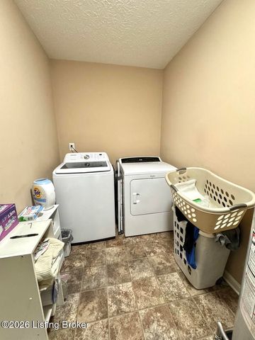 488 Reserves Blvd, Shepherdsville, KY 40165