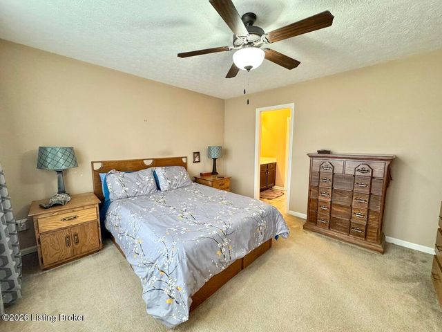 488 Reserves Blvd, Shepherdsville, KY 40165