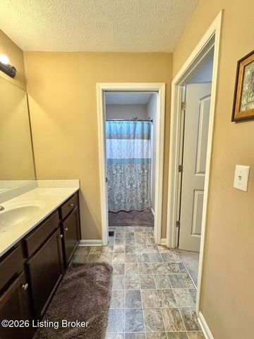 488 Reserves Blvd, Shepherdsville, KY 40165