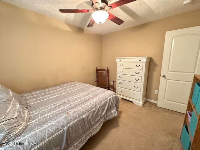 488 Reserves Blvd, Shepherdsville, KY 40165