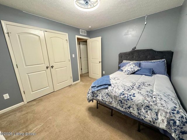 488 Reserves Blvd, Shepherdsville, KY 40165