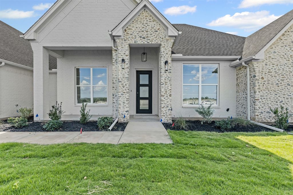 1132 Dobbs Trail, Springtown, TX 76082 — photo 2
