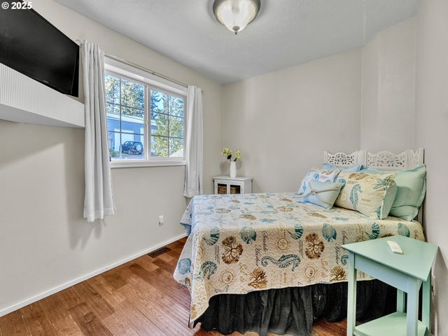 90589 CLARK Rd, Warrenton, OR 97146