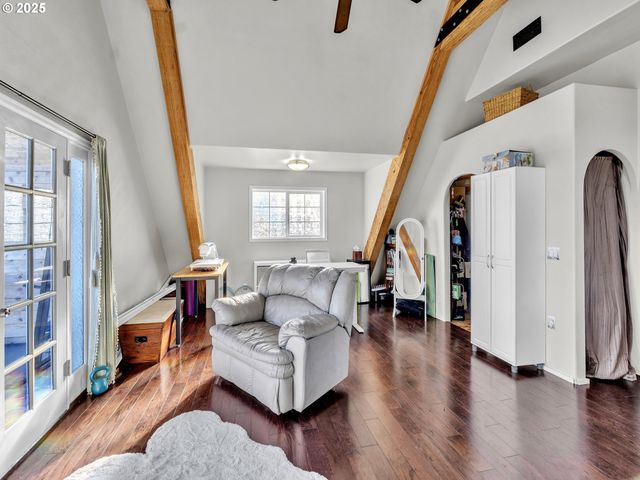 90589 CLARK Rd, Warrenton, OR 97146